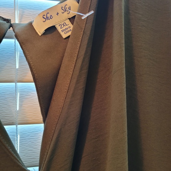 She+and sky 2xl olive green jumper . Brand new . - Picture 2 of 3